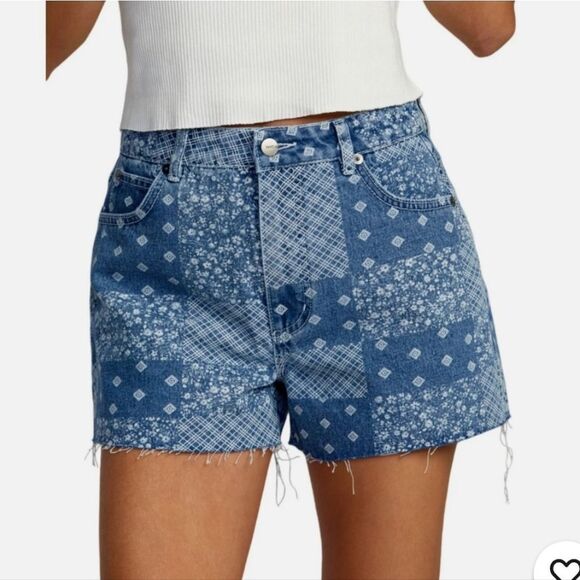 RVCA Pacific Denim Short - Picture 1 of 4